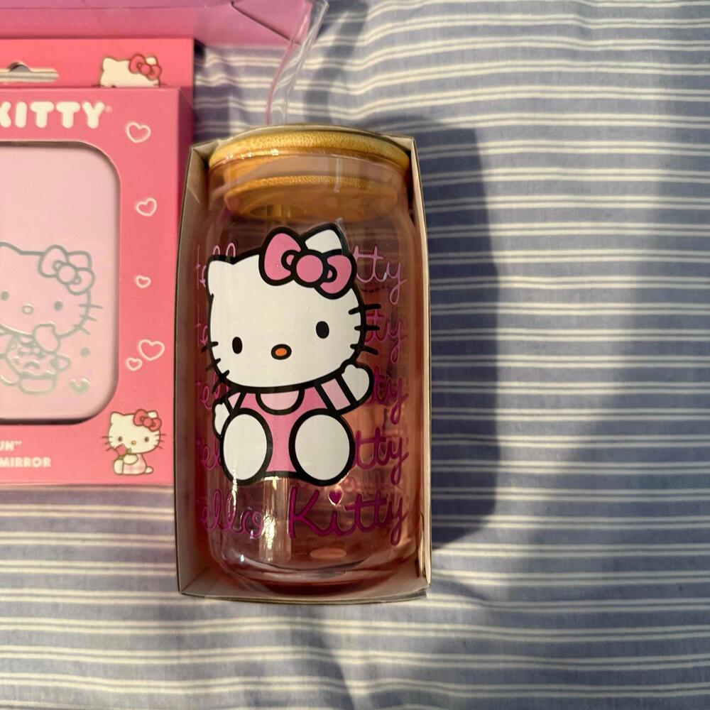 Hello Kitty Set - Picture 3 of 4